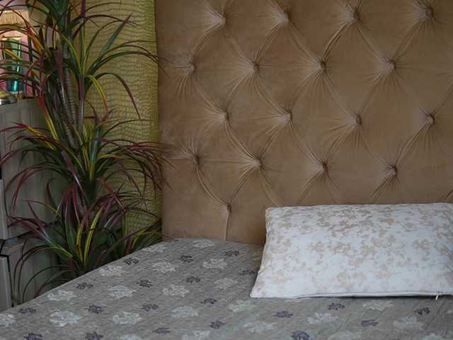 TiffanyTaboo's BongaCams show and profile