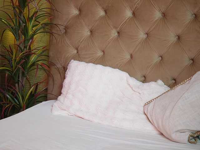 TiffanyTaboo's BongaCams show and profile