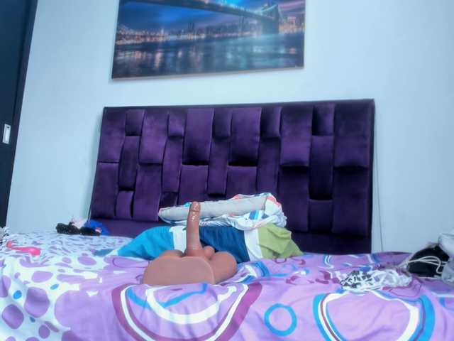 AssParadisse's BongaCams show and profile