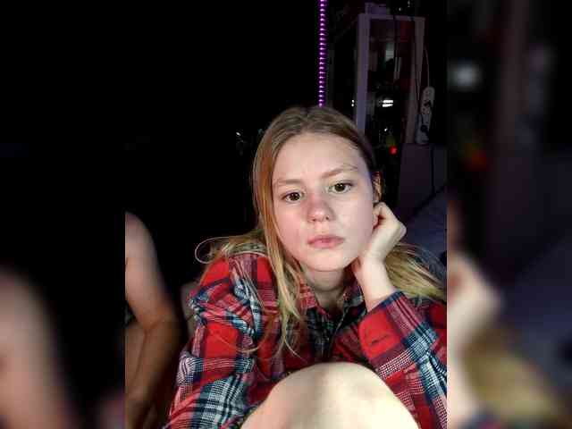 Lois-Alex Live Webcam on BongaCams