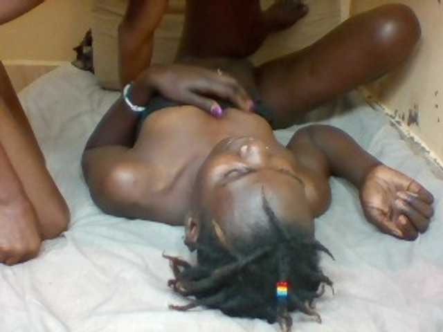 Black-divas from BongaCams is Freechat