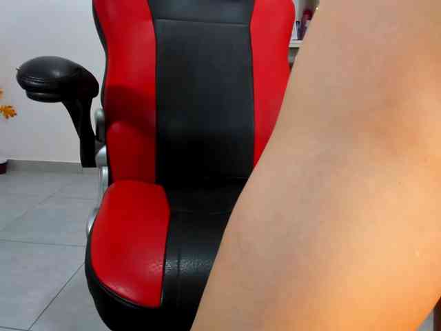 kittyscoot webcam