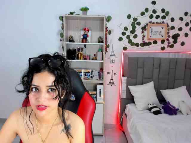 kittyscoot webcam