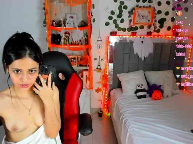 kittyscoot webcam