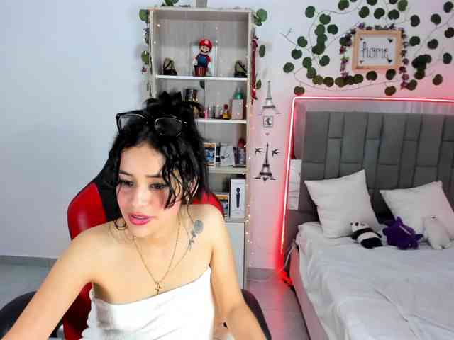 kittyscoot webcam