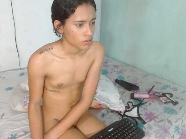  nicolle-sanders chat room