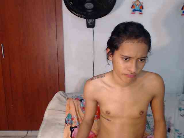 nicolle-sanders webcam