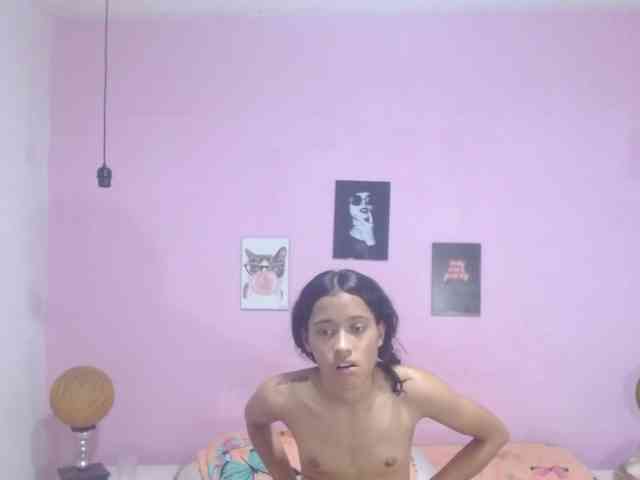 nicolle-sanders webcam