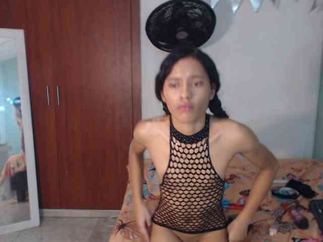 nicolle-sanders webcam