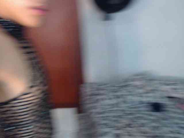 nicolle-sanders webcam