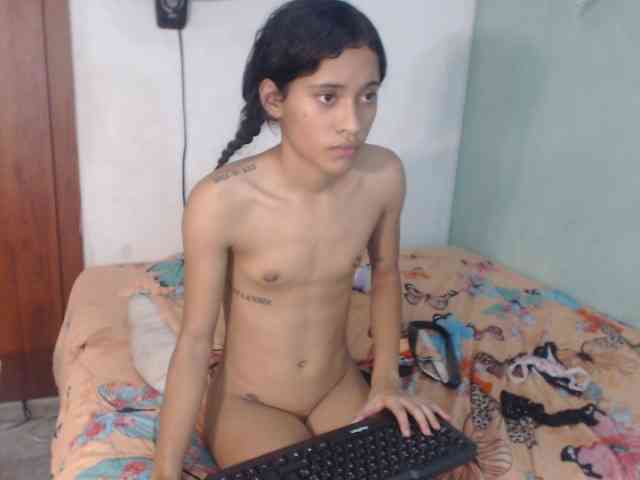 nicolle-sanders webcam