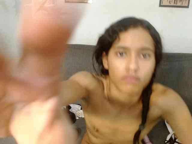nicolle-sanders webcam