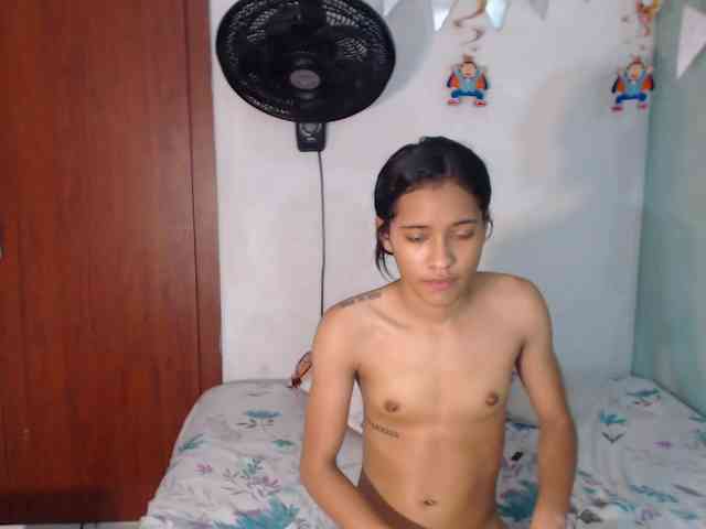 nicolle-sanders webcam