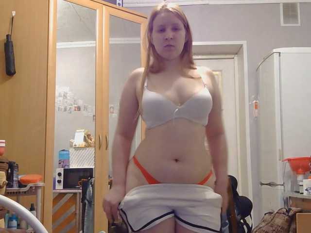 Sex chat gratuit in direct cu KeeleyGorin pe BongaCams