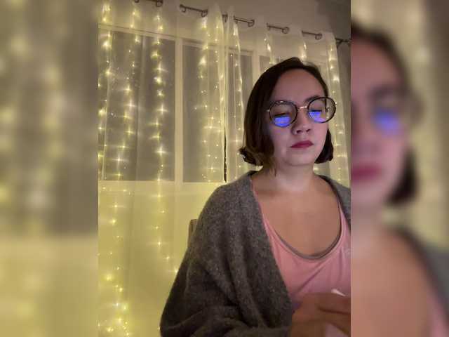 MishelleLopez's BongaCams show and profile