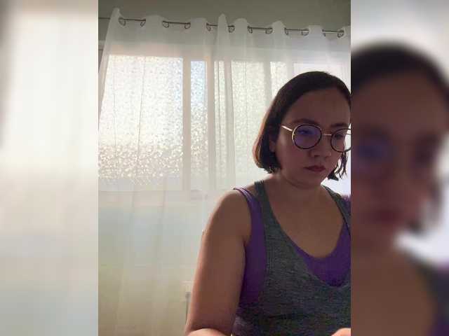 MishelleLopez's BongaCams show and profile