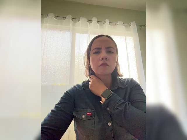 MishelleLopez's BongaCams show and profile