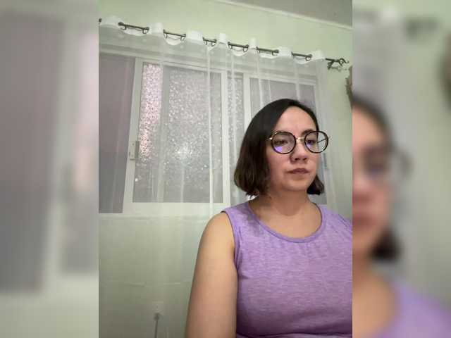 MishelleLopez's BongaCams show and profile