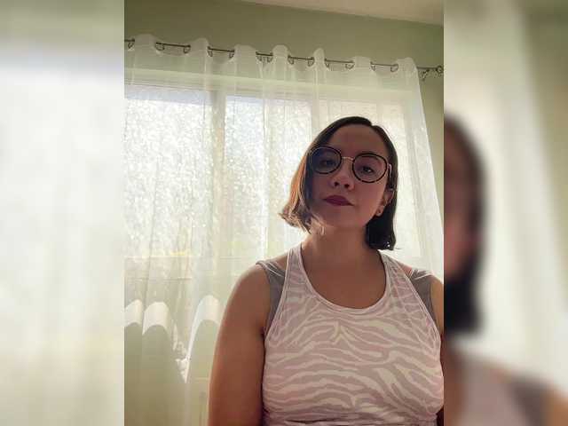 MishelleLopez's BongaCams show and profile