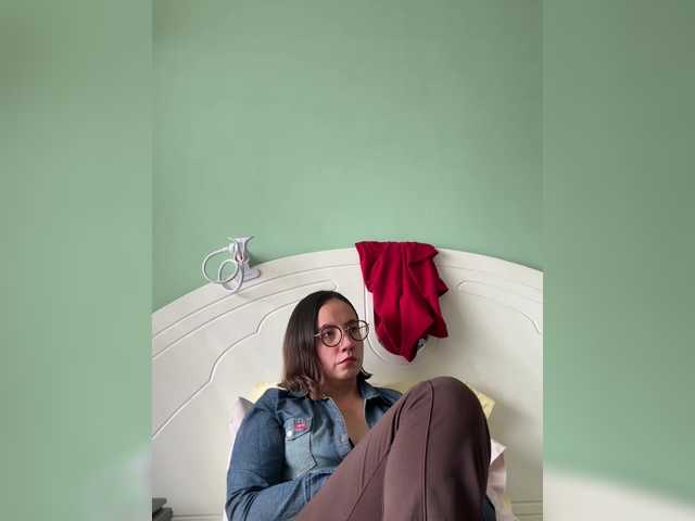 MishelleLopez webcam bongacams model stream image