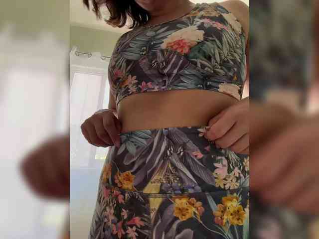 MishelleLopez webcam