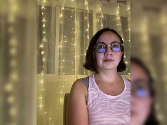 MishelleLopez MishelleLopez