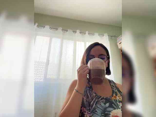 MishelleLopez webcam