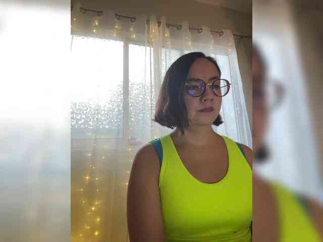 MishelleLopez webcam