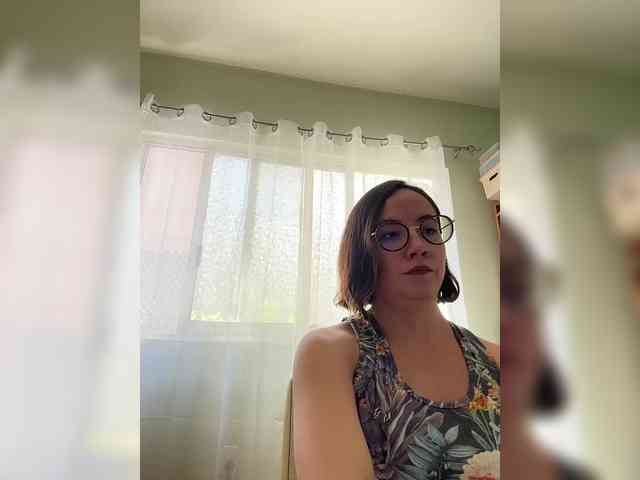 MishelleLopez webcam