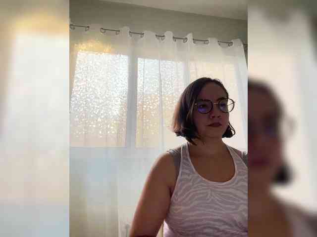 MishelleLopez webcam