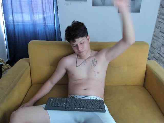 daniel-leon daniel-leon