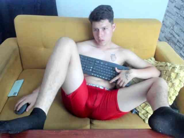 daniel-leon daniel-leon