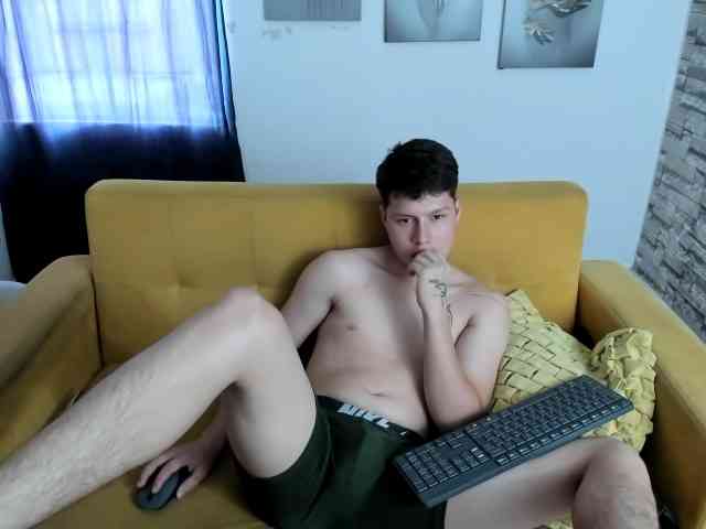 daniel-leon daniel-leon