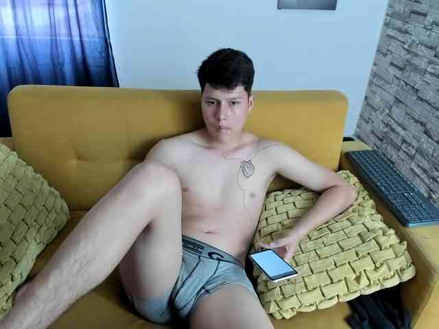 daniel-leon daniel-leon