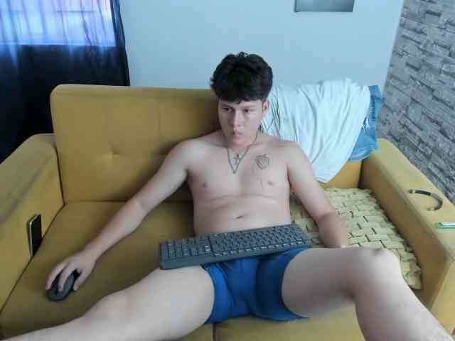 daniel-leon daniel-leon