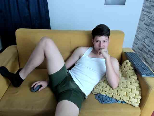 daniel-leon daniel-leon