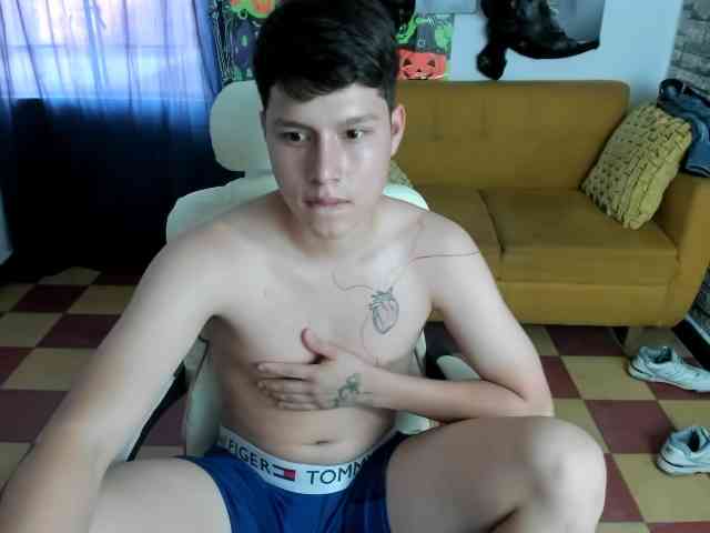 daniel-leon daniel-leon