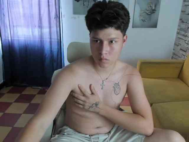 daniel-leon daniel-leon