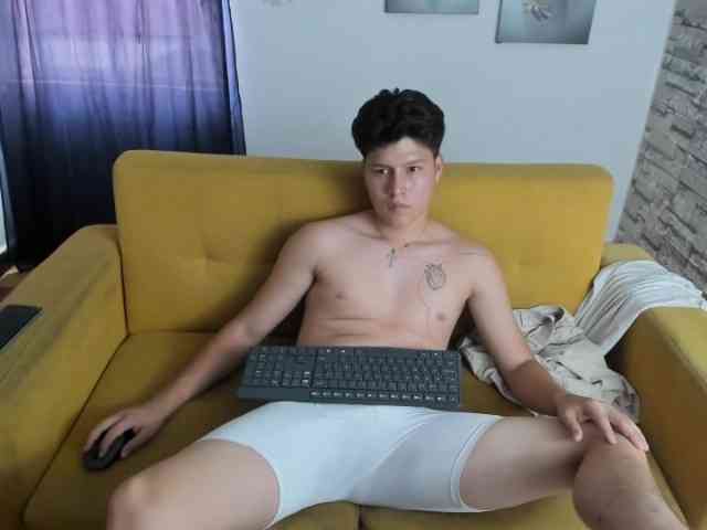 daniel-leon daniel-leon