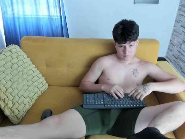 daniel-leon daniel-leon