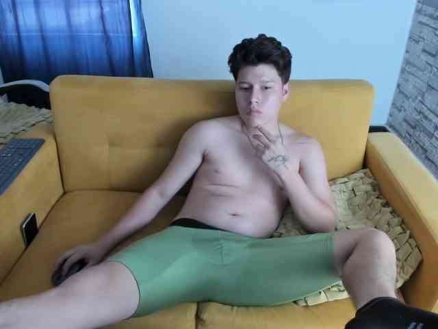 daniel-leon Live Webcam on BongaCams