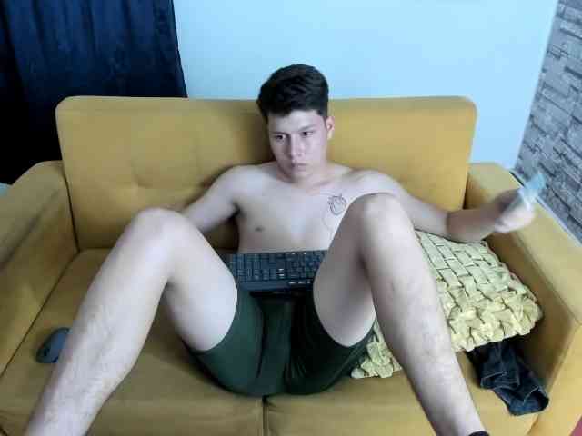 daniel-leon daniel-leon