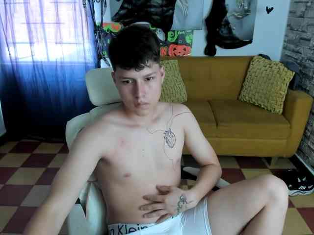 daniel-leon daniel-leon