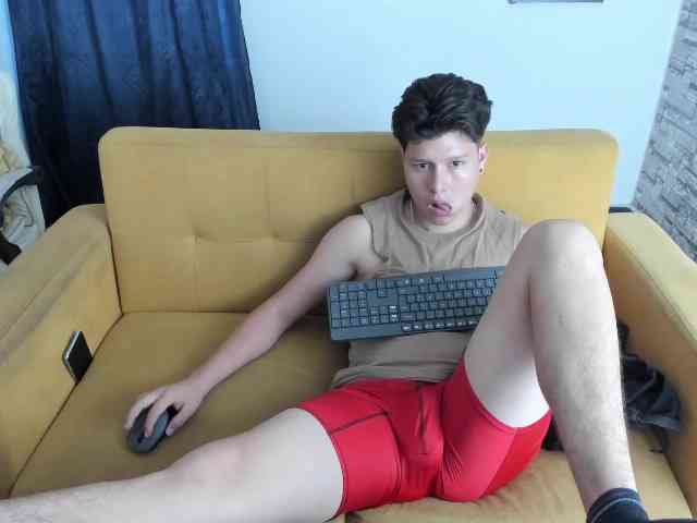 daniel-leon daniel-leon