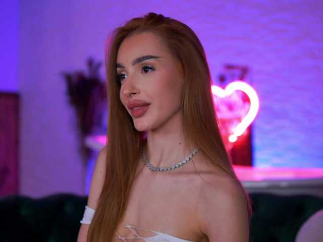 ClaraBenatti's BongaCams show and profile