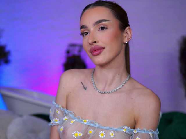 ClaraBenatti's BongaCams show and profile