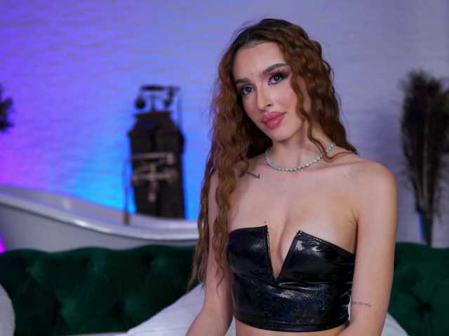 ClaraBenatti's BongaCams show and profile