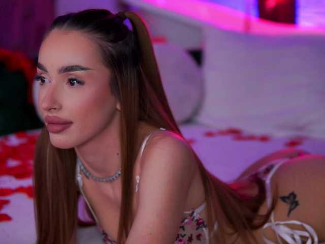 ClaraBenatti's Thumb Image