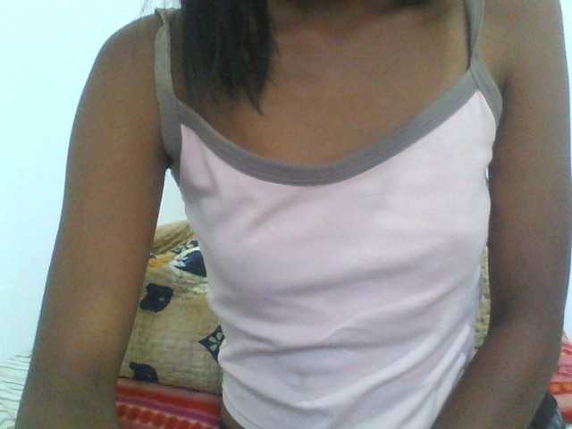 AfricanaQueen webcam bongacams model stream image