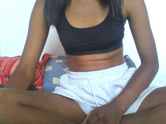 AfricanaQueen webcam